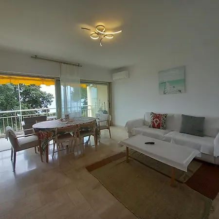 With Sea View * Κάννες