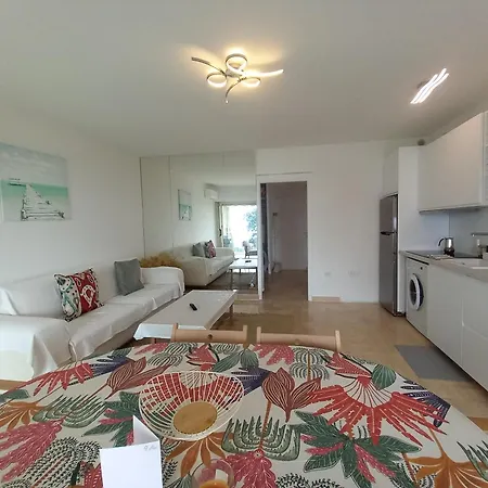 With Sea View Apartment *