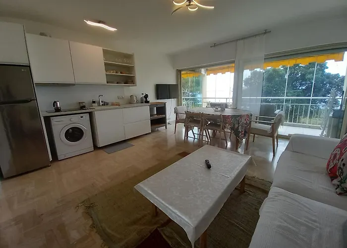 Apartman With Sea View Cannes