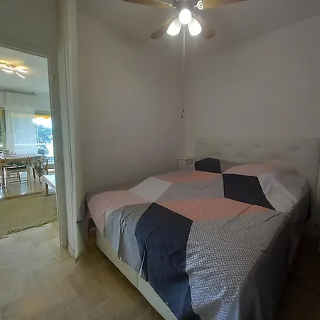 Apartament With Sea View *